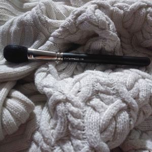 MAC 116 ORIGINAL Natural Hair Brush - NEW